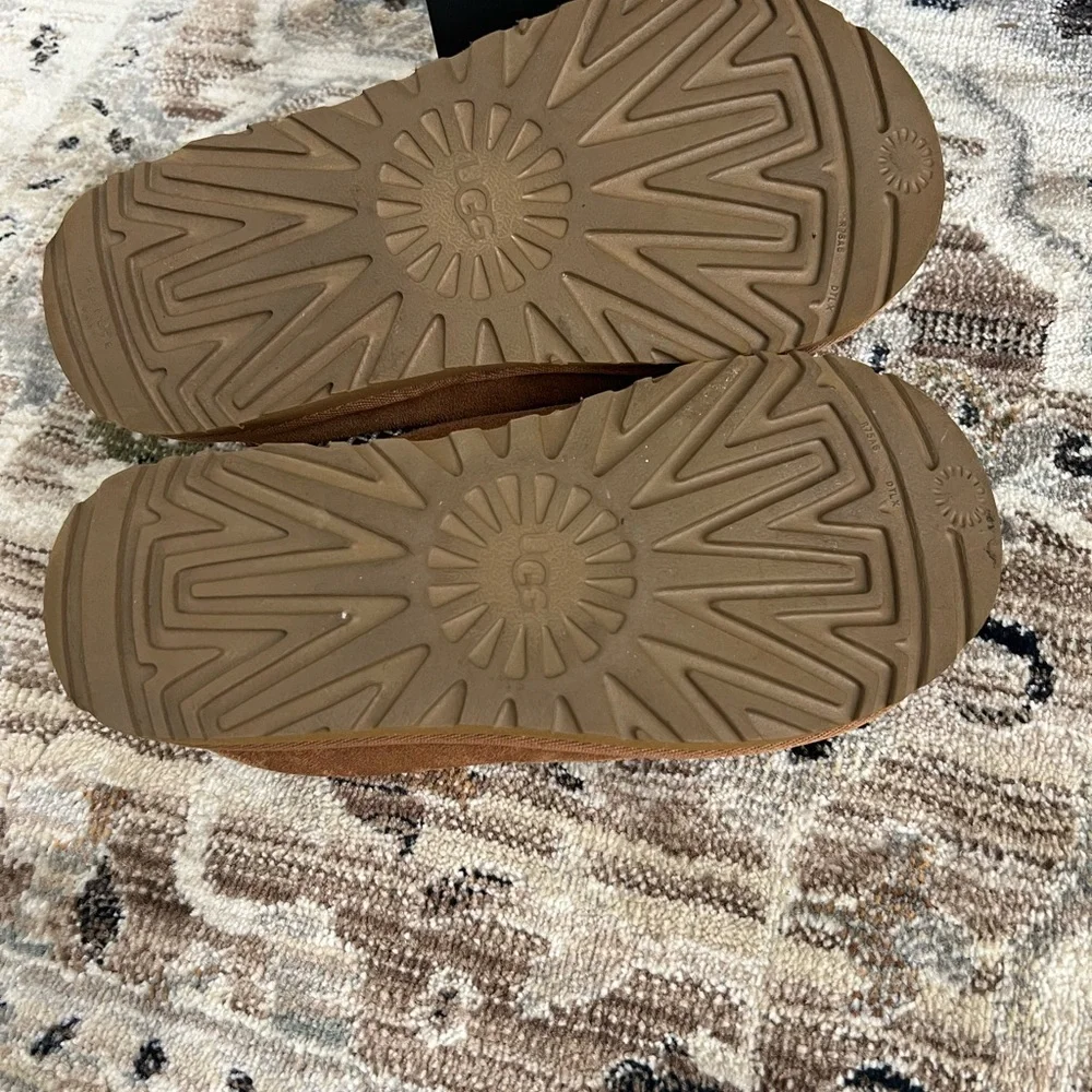 Ugg Tasman - Picture 2 of 5